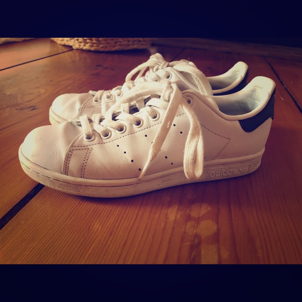 Adidas Sneakers